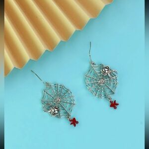 🕸️ Awesome Spiderweb Cobweb With Fish Drop Earrings 🕸️